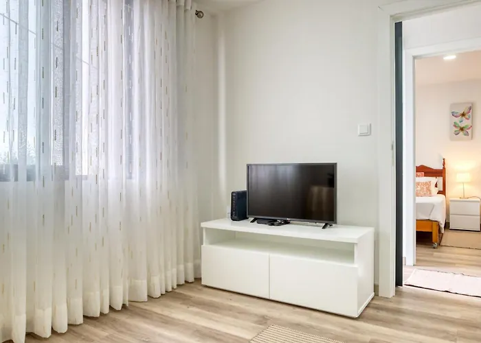 Hills, A In Madeira *